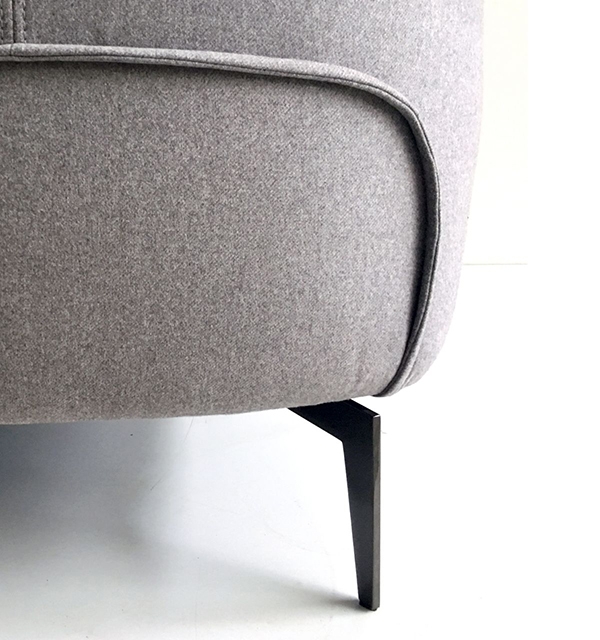 Опора и декор сзади