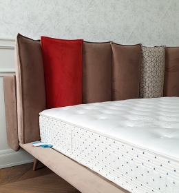 Дизайнерская кровать