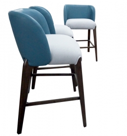 комплект дизайнерских стульев