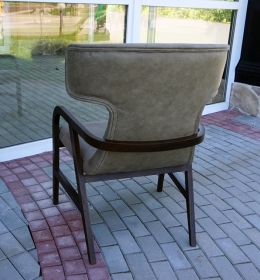 Реплика итальянского кресла