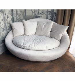 Пуховый диван