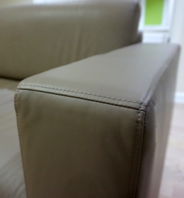 кожаный подлокотник