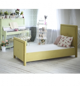 Мягкая детская кровать