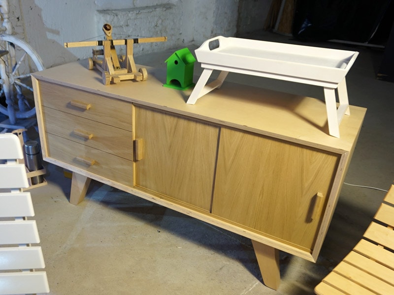 Комод из шпонированной фанеры