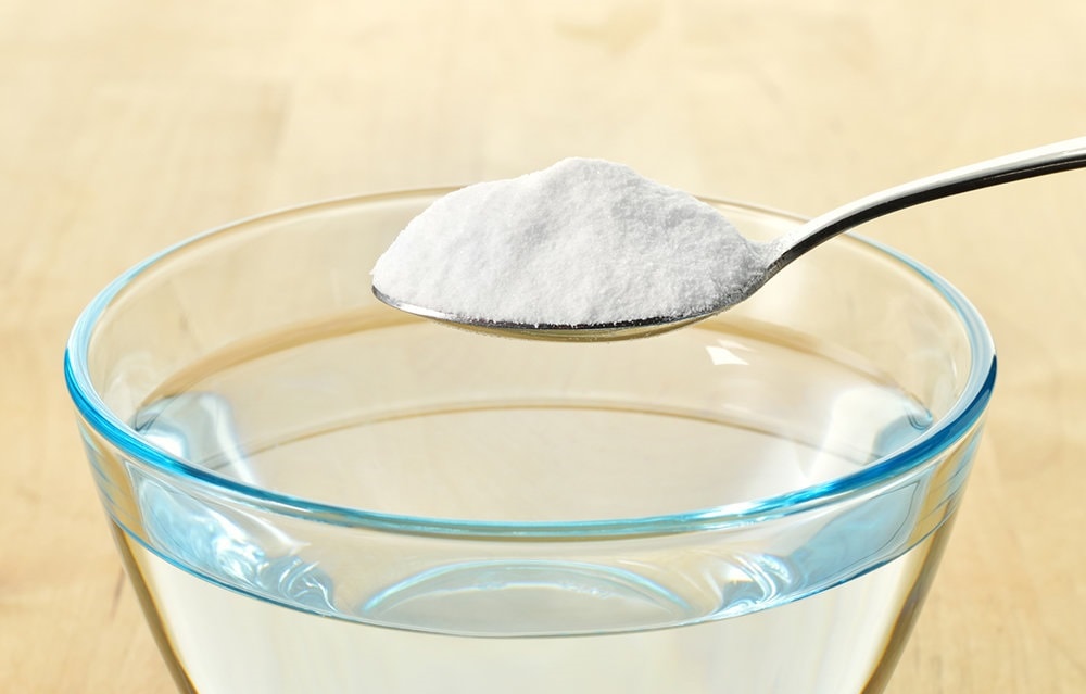 Чистка дивана шампунем.